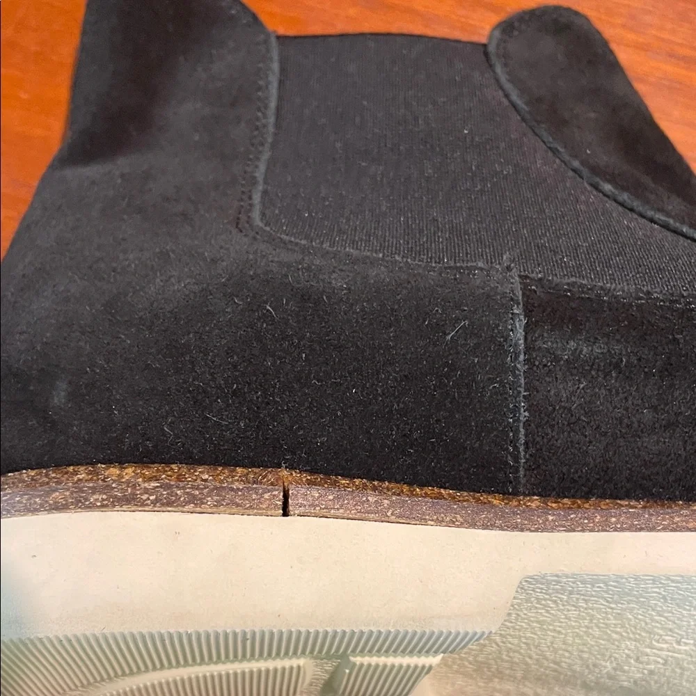 Blondo Black Suede Chukka Chelsea Boots